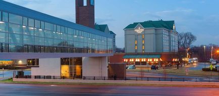 Country Inn & Suites Bloomington MOA Exterior