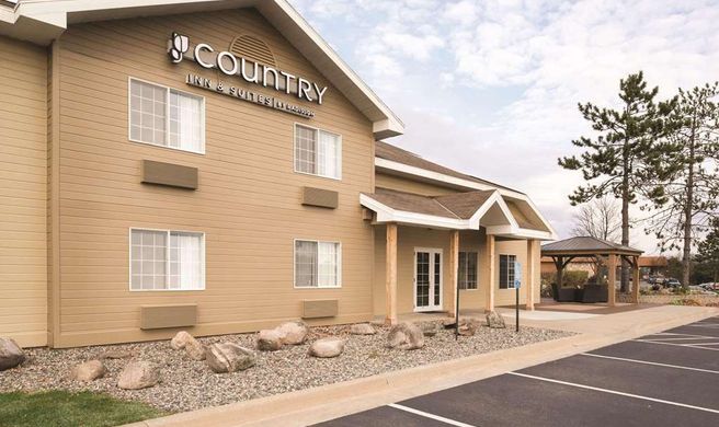 Country Inn & Suites Grand Rapids Exterior