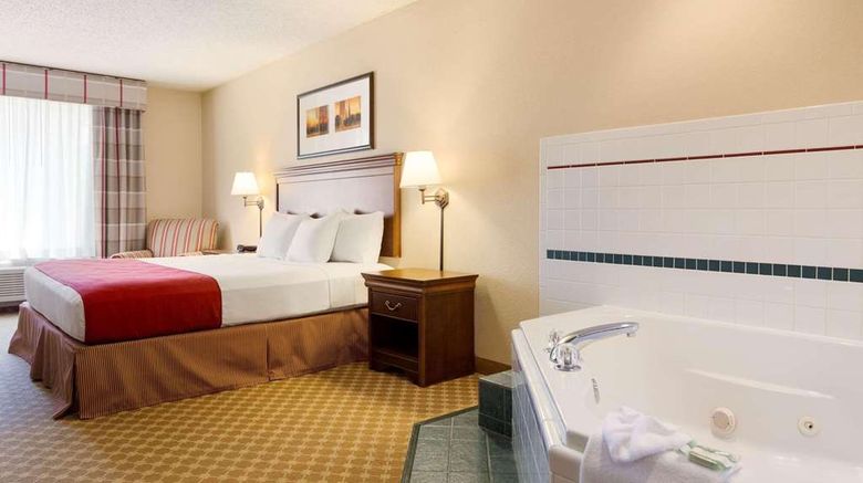 <b>Country Inn & Suites Nevada Suite</b>. Images powered by <a href="https://iceportal.shijigroup.com/" title="IcePortal" target="_blank">IcePortal</a>.