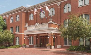 Country Inn & Suites St. Charles