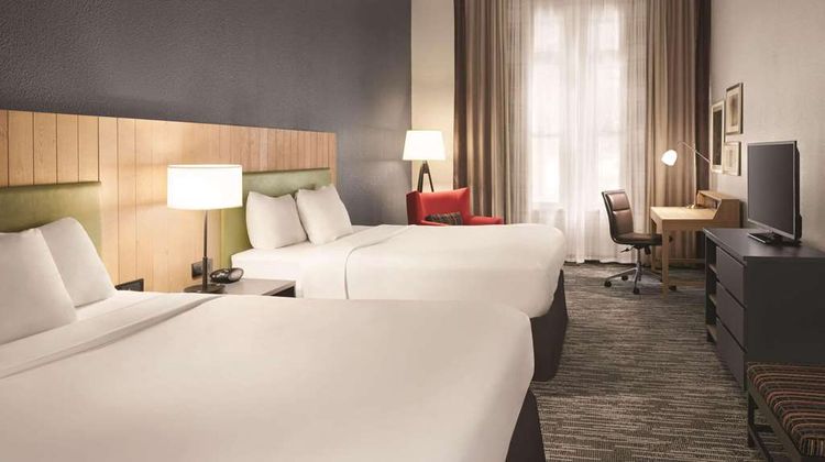 Country Inn & Suites St. Charles Room