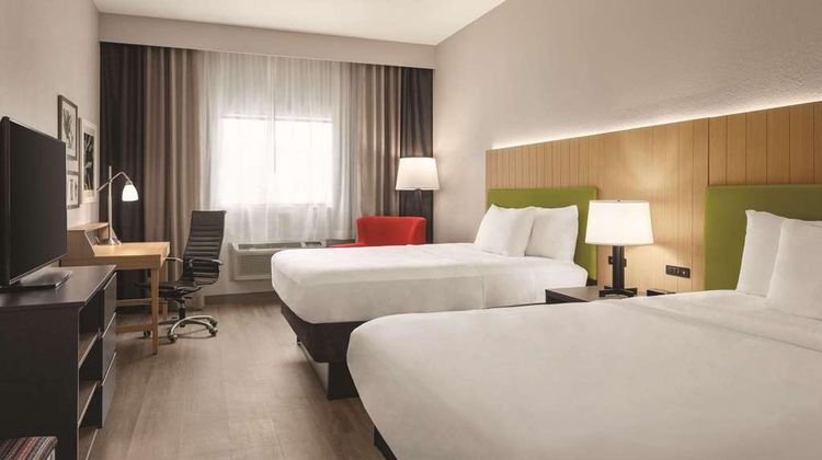 Country Inn & Suites by Radisson Byram Room