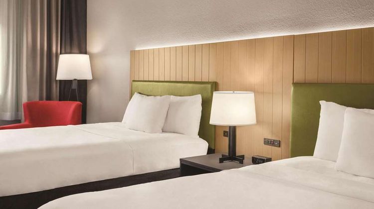 Country Inn & Suites by Radisson Byram Room