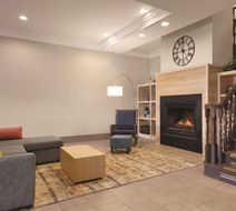 Country Inn & Suites Billings Lobby