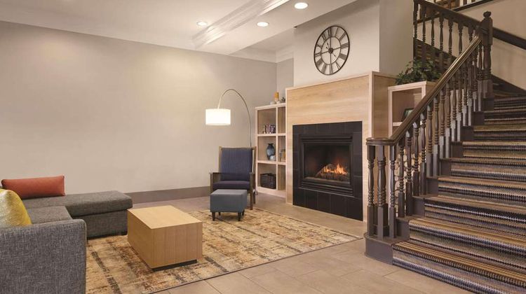 Country Inn & Suites Billings Lobby