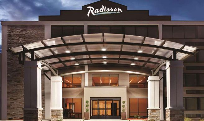 Radisson Hotel Charlotte Airport Exterior