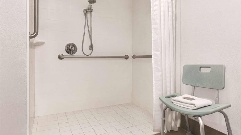 <b>Country Inn & Suites By Radisson, Dunn Room</b>. Images powered by <a href="https://iceportal.shijigroup.com/" title="IcePortal" target="_blank">IcePortal</a>.