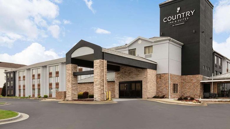 Country Inn  and  Suites Roanoke Rapids NC Exterior. Images powered by <a href="https://iceportal.shijigroup.com" target="_blank" rel="noopener">Ice Portal</a>.