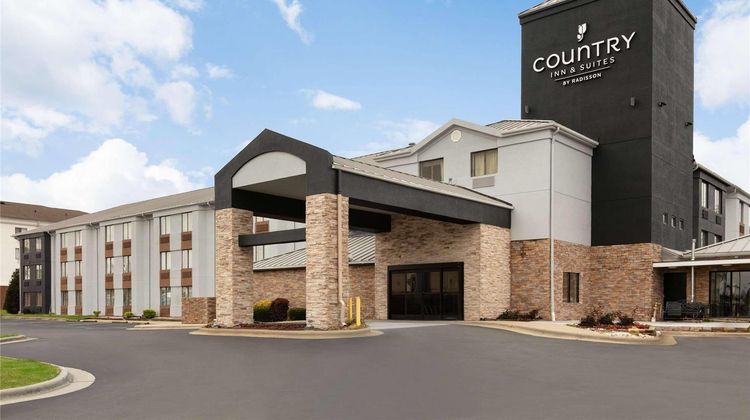 Country Inn & Suites Roanoke Rapids NC Exterior