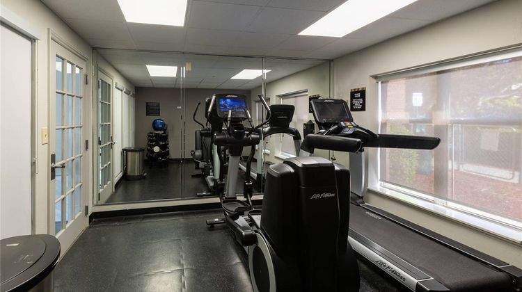Country Inn & Suites Lake Norman Huntersville Health