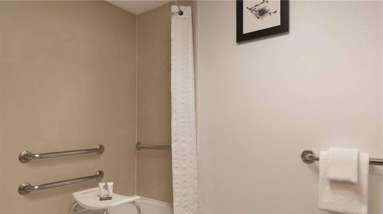 Country Inn & Suites Raleigh-Durham Airport Room