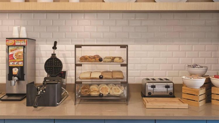 Country Inn & Suites Raleigh-Durham Airport Restaurant