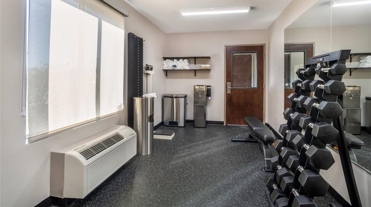 Country Inn & Suites Shelby Health