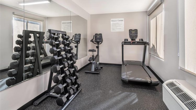 Country Inn & Suites Shelby Health