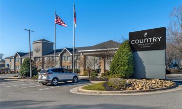 Country Inn & Suites Shelby
