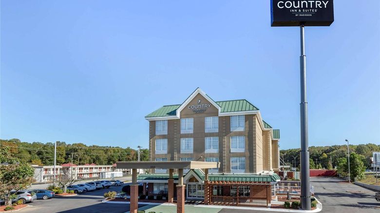 Country Inn  and  Suites Lumberton Exterior. Images powered by <a href="https://iceportal.shijigroup.com" target="_blank" rel="noopener">Ice Portal</a>.