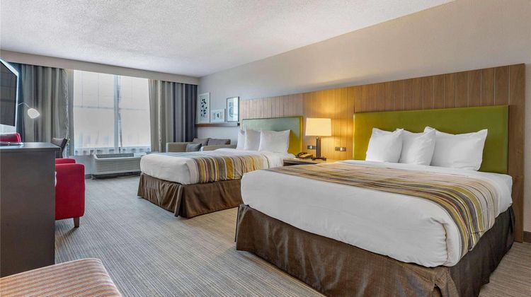 Country Inn & Suites Lumberton Suite