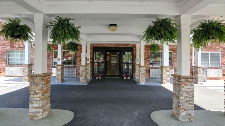 Country Inn & Suites Charlotte I-85 Airport Exterior