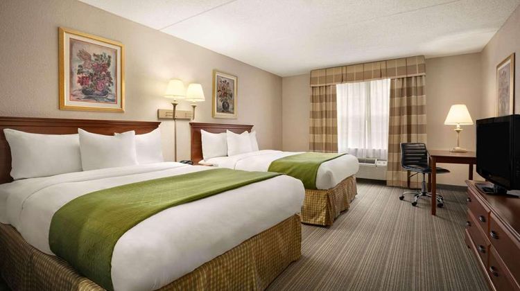 Country Inn & Suite Charlotte University Room
