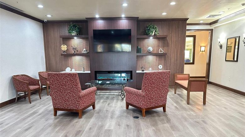 <b>Country Inn & Suites Concord Kannapolis Lobby</b>. Images powered by <a href="https://iceportal.shijigroup.com/" title="IcePortal" target="_blank">IcePortal</a>.
