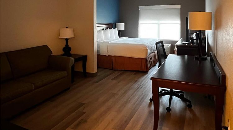 Country Inn & Suites Concord Kannapolis Suite