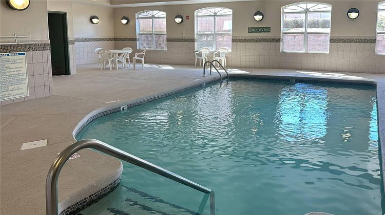 Country Inn & Suites Concord Kannapolis Pool