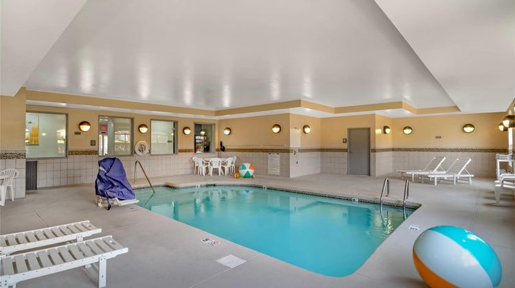 Country Inn & Suites Concord Kannapolis Pool