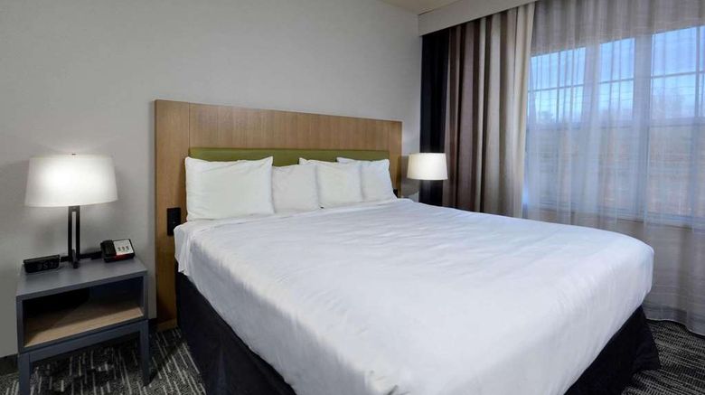 <b>Country Inn & Suites Asheville West Room</b>. Images powered by <a href="https://iceportal.shijigroup.com/" title="IcePortal" target="_blank">IcePortal</a>.