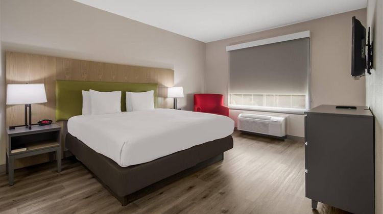 Country Inn & Suites Goldsboro Suite