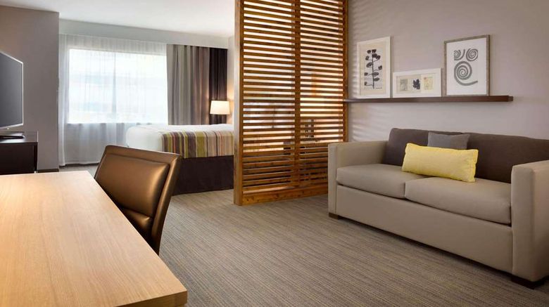 <b>Country Inn Suites Asheville RAD Suite</b>. Images powered by <a href="https://iceportal.shijigroup.com/" title="IcePortal" target="_blank">IcePortal</a>.