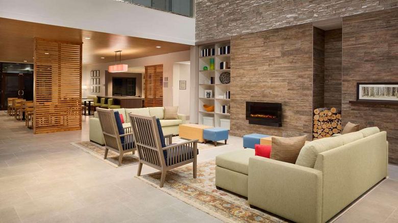 <b>Country Inn Suites Asheville RAD Lobby</b>. Images powered by <a href="https://iceportal.shijigroup.com/" title="IcePortal" target="_blank">IcePortal</a>.