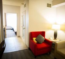Country Inn & Suites Burlington Elon Room