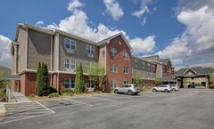 Country Inn & Suites Boone