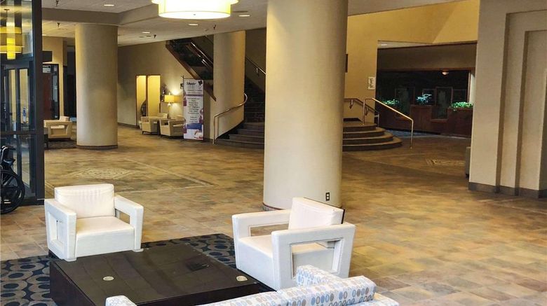<b>Radisson Hotel Bismarck Lobby</b>. Images powered by <a href="https://iceportal.shijigroup.com/" title="IcePortal" target="_blank">IcePortal</a>.