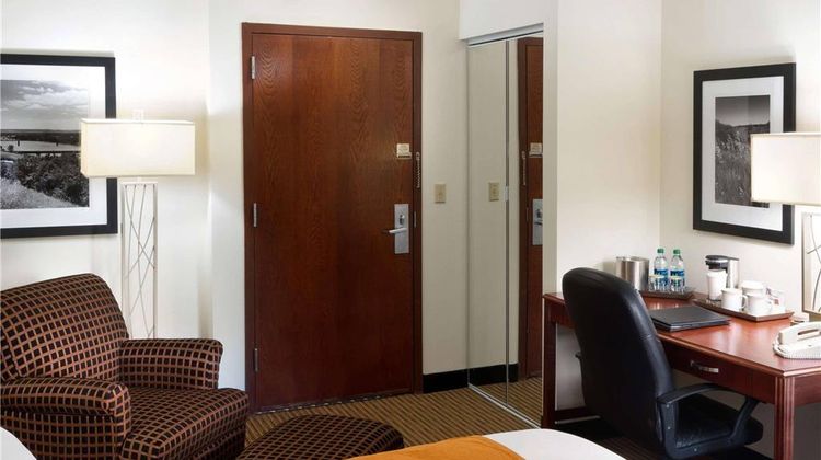 Radisson Hotel Bismarck Room