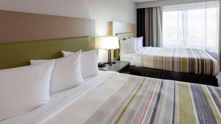 Country Inn & Suites Fargo Room