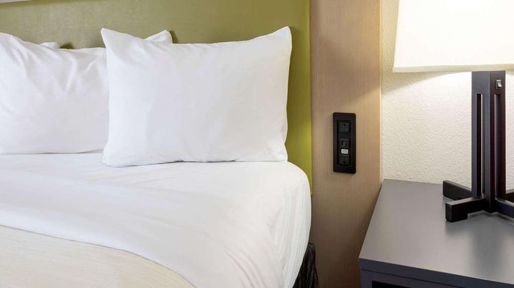 Country Inn & Suites Fargo Suite