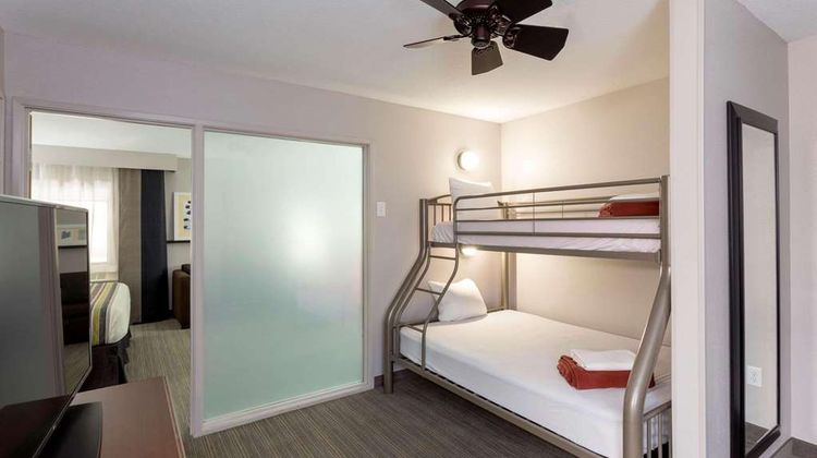 Country Inn & Suites Fargo Suite