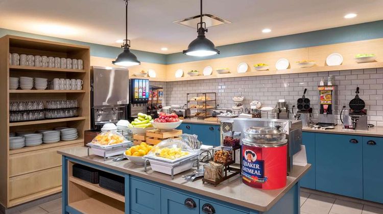 Country Inn & Suites Fargo Restaurant