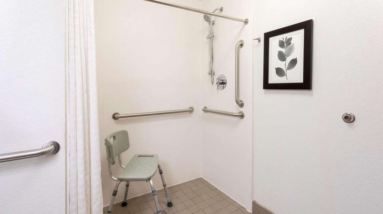 Country Inn & Suites Fargo Room