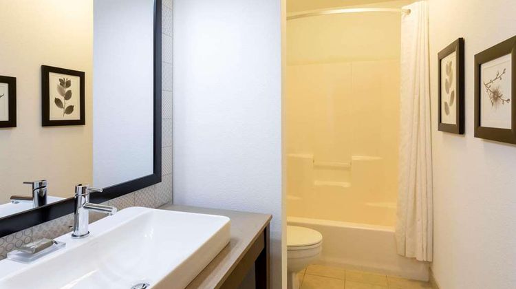 Country Inn & Suites Fargo Room
