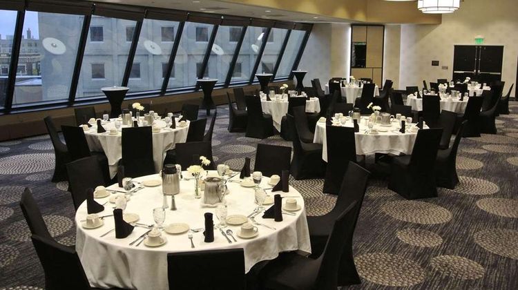 Radisson Blu Fargo Meeting