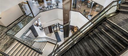 Radisson Blu Fargo Lobby