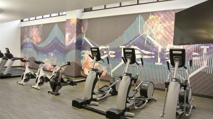 Radisson Blu Fargo Health