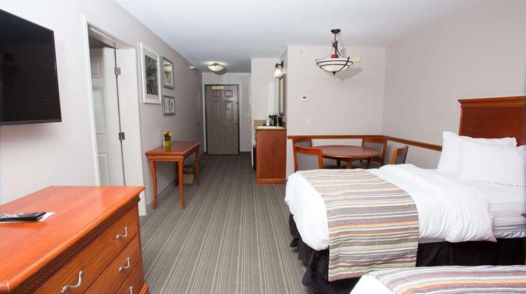 Country Inn & Suites Grand Forks Suite