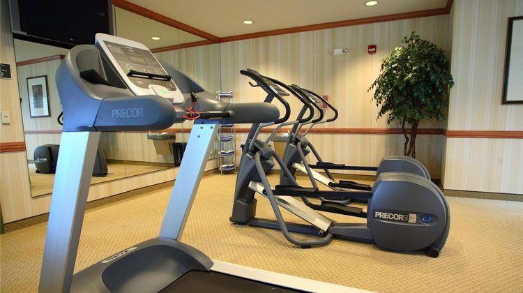 Country Inn & Suites Grand Forks Health