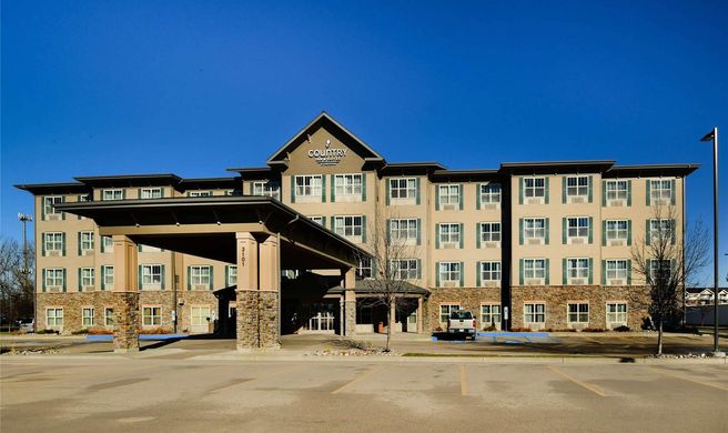 Country Inn & Suites Grand Forks Exterior