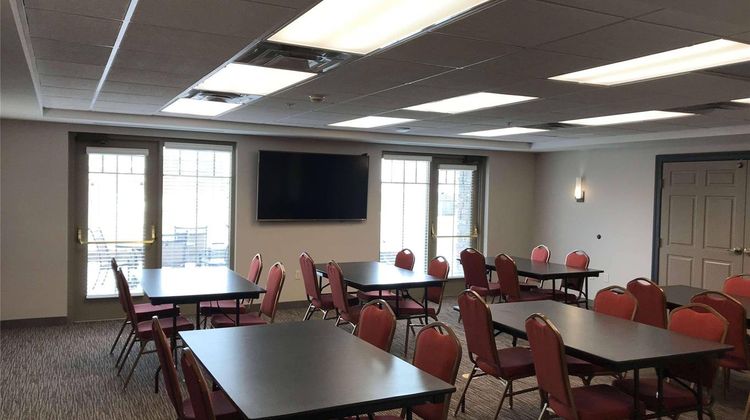 Country Inn & Suites Grand Forks Meeting