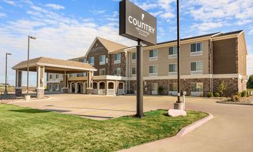 Country Inn & Suites Minot