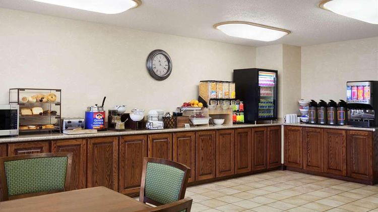 Country Inn & Suites Bismarck Restaurant